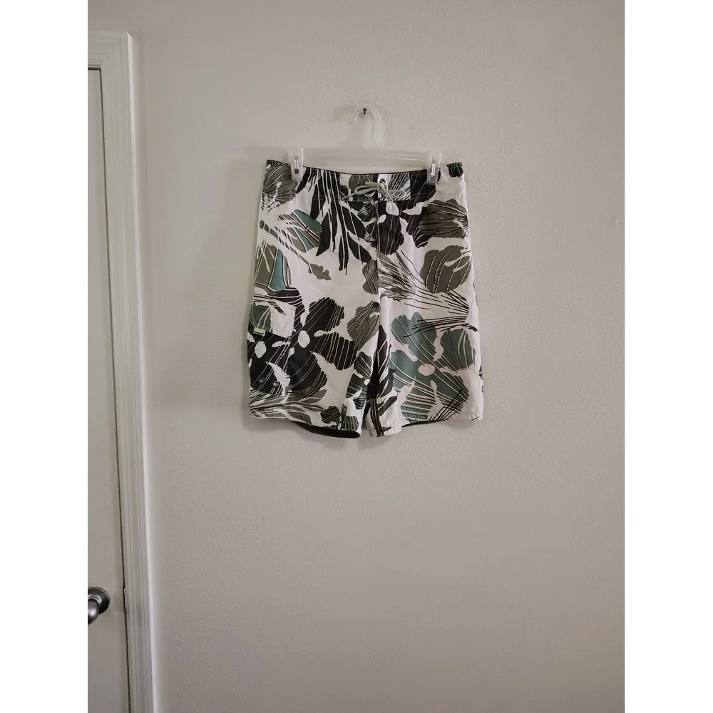 Mossimo Supply Co Mens 32 Board Shorts Green White‎ Tropical Floral Swim Trunks